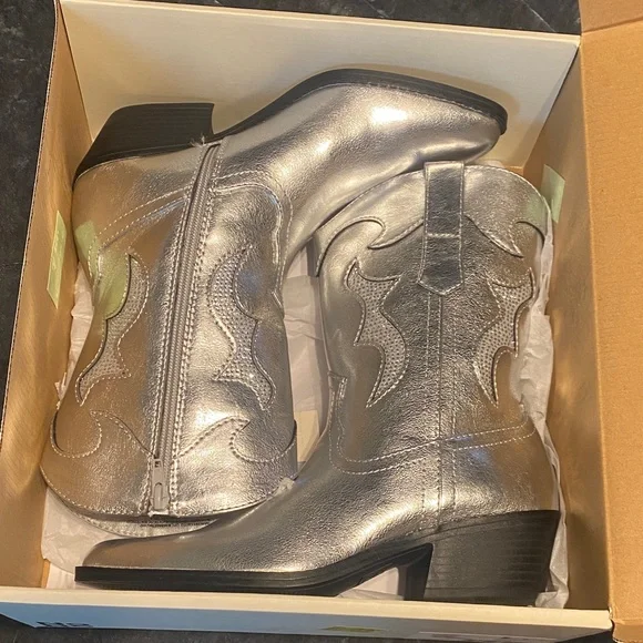 Western boots - Picture 4 of 13